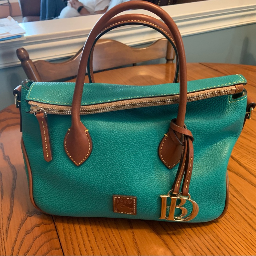 Dooney & Bourke Handbag & Wallet